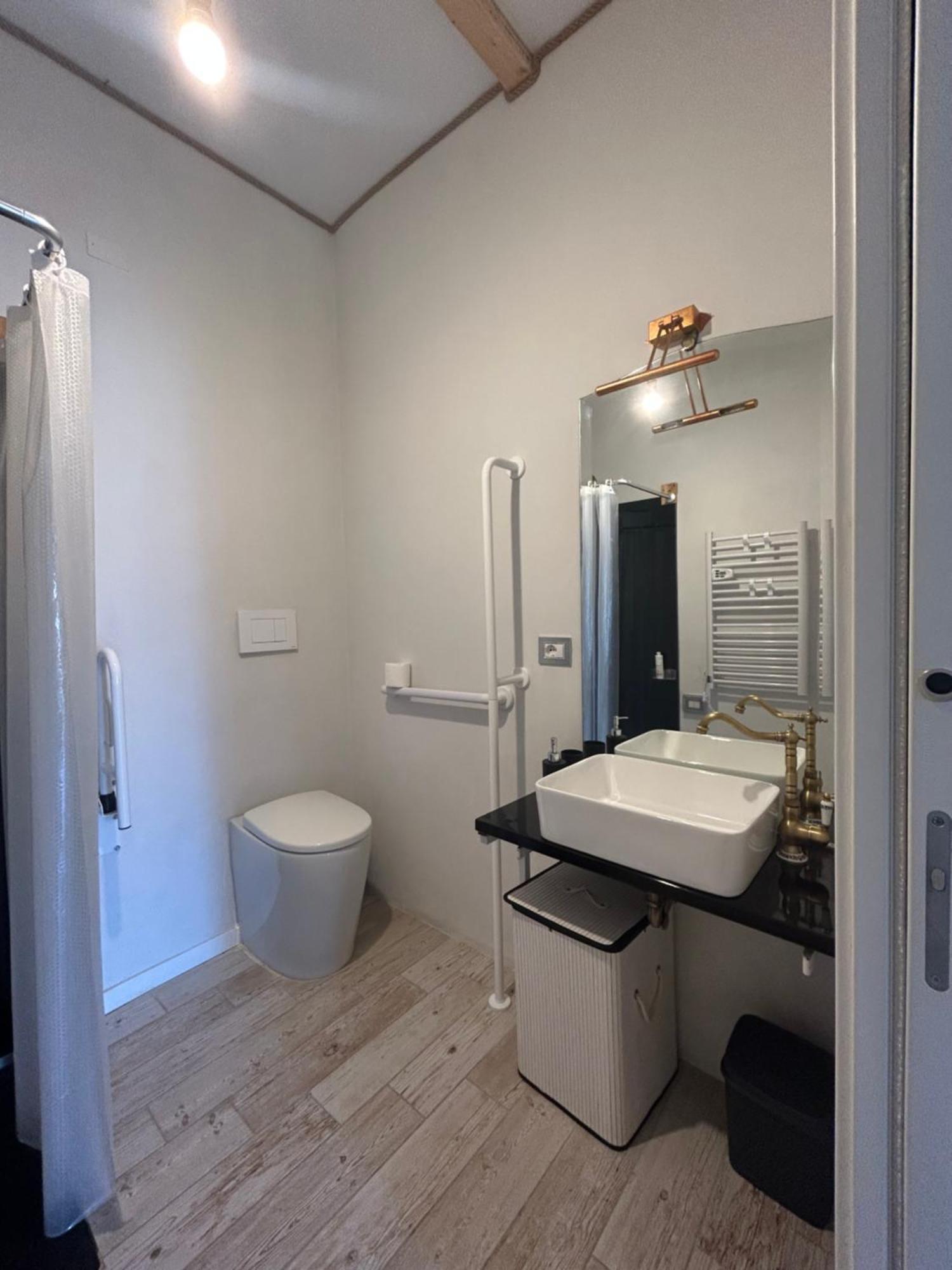Palazzo Monna B&B มอลเฟตตา ภายนอก รูปภาพ